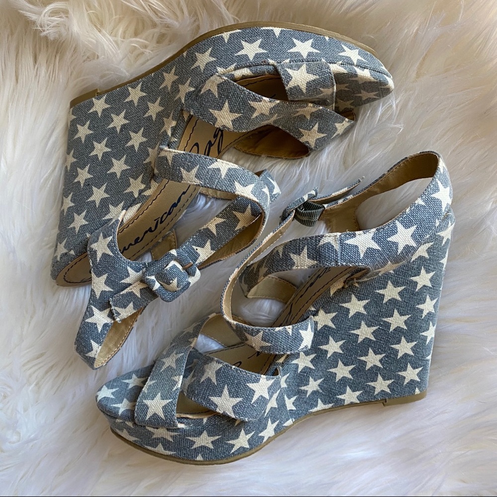 American Rag blue star fun wedge sandals